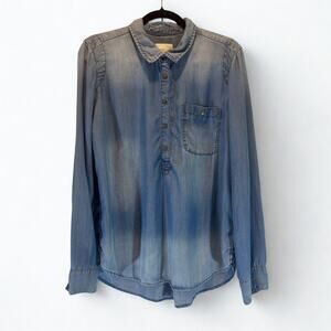 Guess Women's Denim Chambray Blue Jean Shirt, Button, Long Sleeve. Size XL